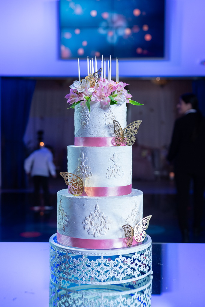 Vals de la quinceañera con su padre durante la fiesta